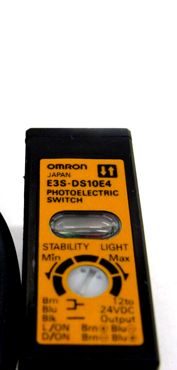 NEW OMRON E3S-DS10E4 PHOTOELECTRIC SWITCH E3SDS10E4 - Image 3