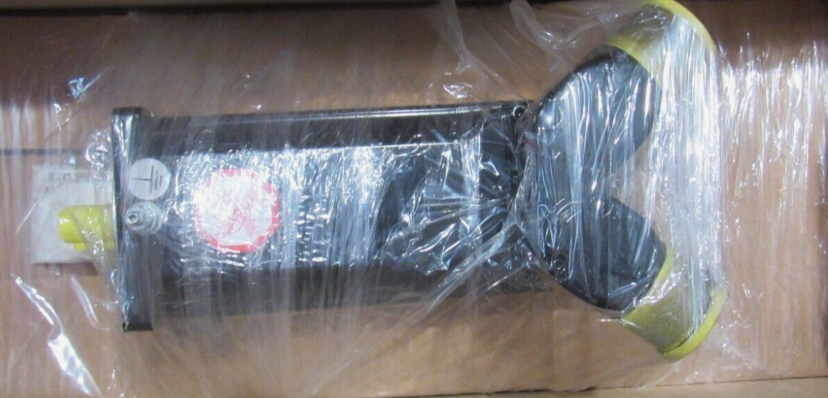 NEW SCHNEIDER ELECTRIC BSH0701P01A2A SERVO MOTOR - Image 3