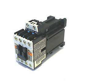 NEW FUJI ELECTRIC 4GC0F0 #10Y CONTACTOR TYPE SC-0Y/G