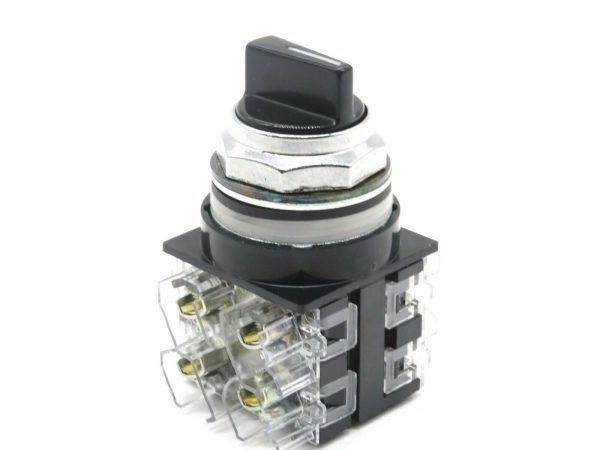 NEW GENERAL ELECTRIC CR104PSG36B92 SELECTOR SWITCH 3POS MAINTAINED BLACK CAP - Image 3