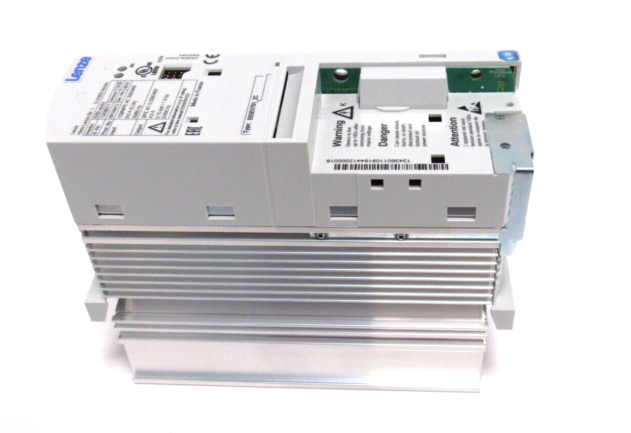 NEW LENZE E82EV751K2C FREQUENCY INVERTER DRIVE 8200 VECTOR - SB