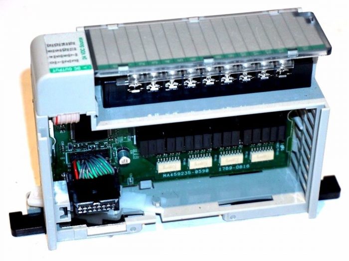 USED ALLEN BRADLEY 1769-OB16 SER. B SOURCING OUTPUT MODULE 17690B16 - Image 4