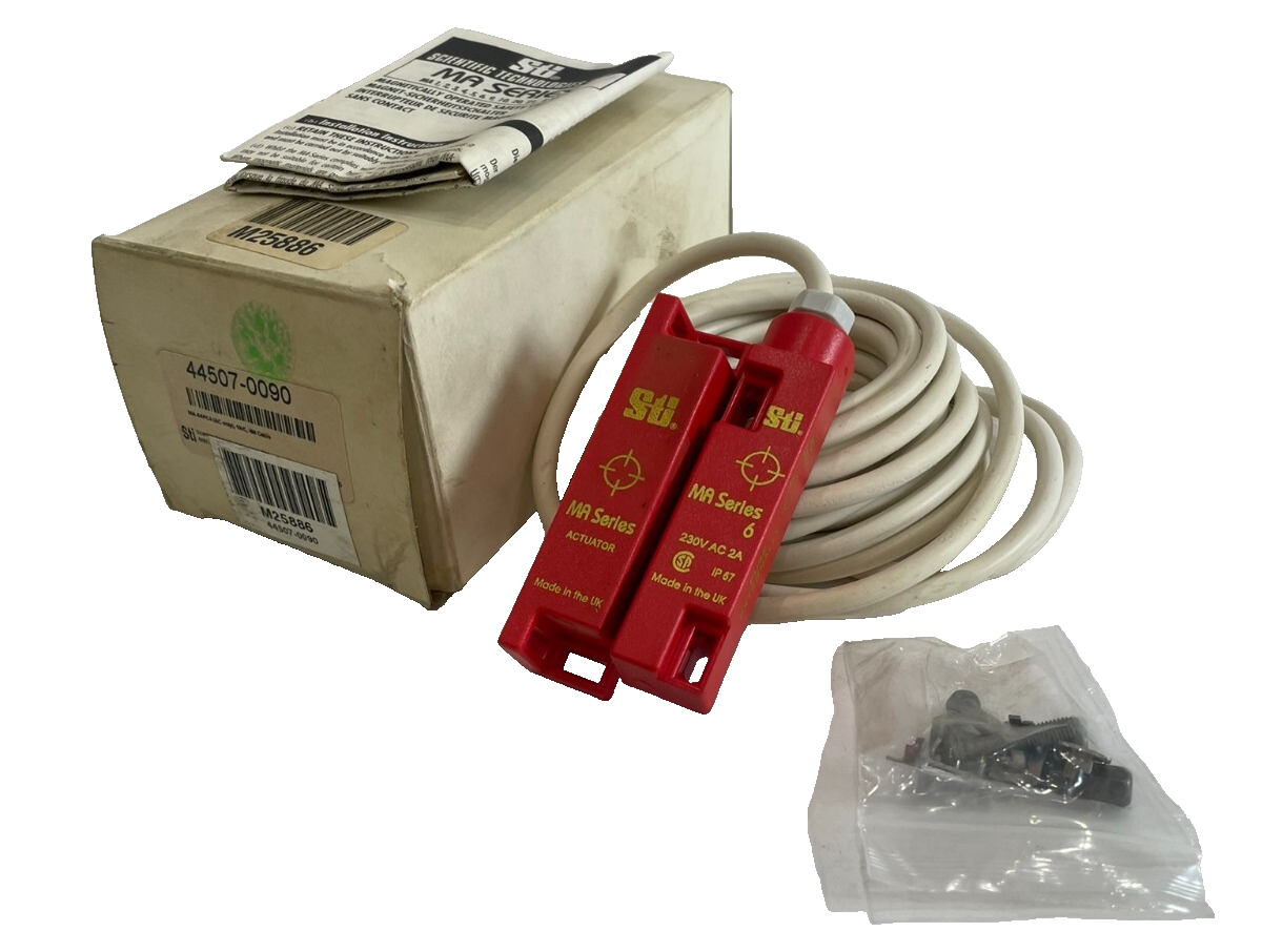 NEW STI 44507-0090 SAFETY INTERLOCK SWITCH 445070090