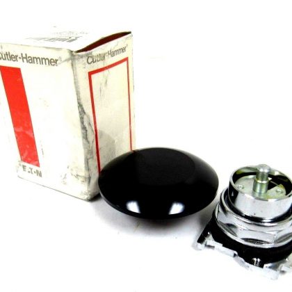 NEW CUTLER HAMMER 10250T171 PUSH BUTTON