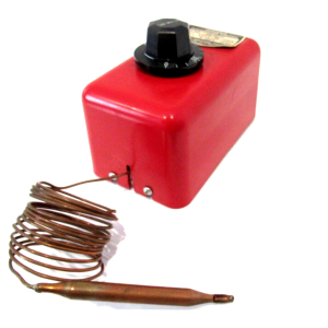 USED CHROMALOX AR-1025P TEMPERATURE CONTROL AR1025P