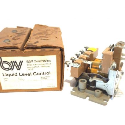NEW BW CONTROLS 2-LH LIQUID LEVEL CONTROL SER.8101 2LH