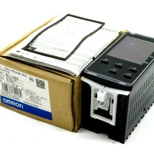 NEW OMRON E5EC-PR2ASM-804 DIGITAL CONTROLLER 50/60HZ E5ECPR2ASM804
