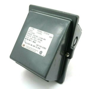 NEW UNITED ELECTRIC J402-13656 PRESSURE SWITCH 15AMP 480VAC J40213656