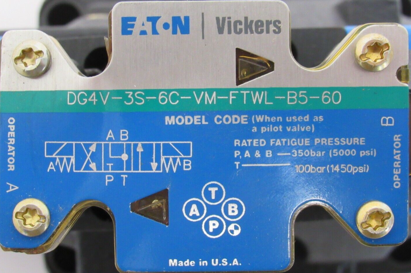 NEW VICKERS 02-339826 SOLENOID VALVE DG5V-8-S-8C-VM-FTWL-B-10