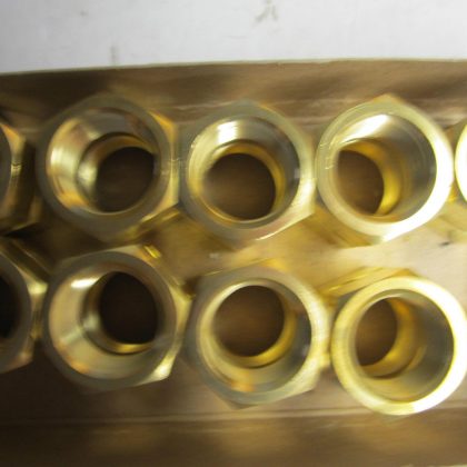 9 NEW SWAGELOK B-12-HCG HEX COUPLING B12HCG