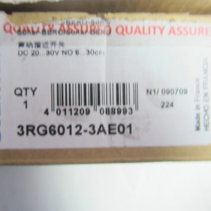 NEW SIEMENS 3RG6012-3AE01 SWITCH 3RG60123AE01