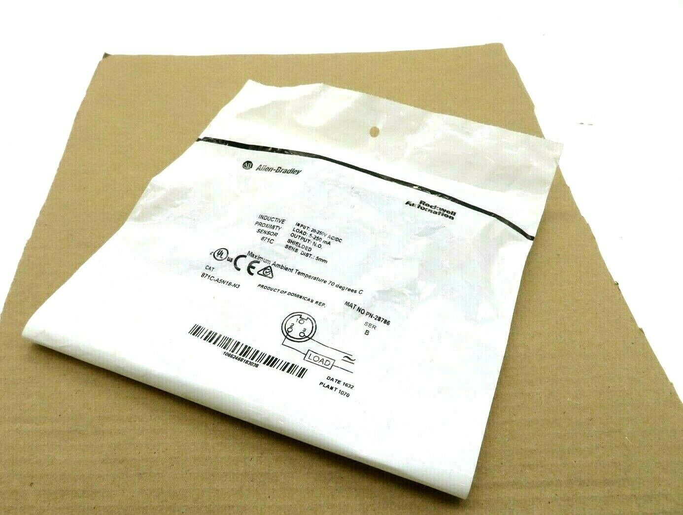NEW ALLEN BRADLEY 871C-A5N18-N3 PROXIMITY SENSOR 871CA5N18N3
