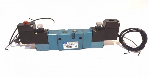 NEW MAC VALVES 321C-PM-111CA-152 SOLENOID VALVE 321CPM111CA152
