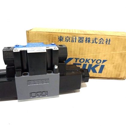 NEW TOKIMEC DG4V-3-6C-M-P2-T-7-54 DIRECTIONAL CONTROL VALVE DG4V36CMP2T754