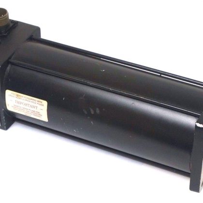 ALLEN BRADLEY 1326AB-A3E-11 SERVO MOTOR 122245, 1326ABA3E11