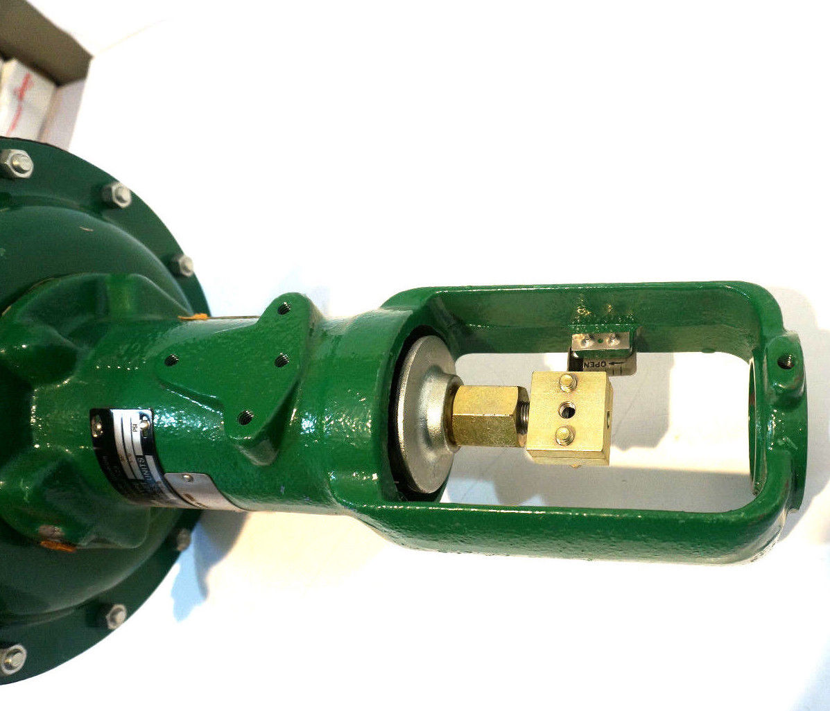NEW FISHER TYPE 667 ACTUATOR SIZE 30 3/4" - Image 3