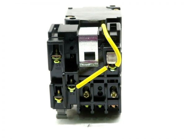 NEW FUJI ELECTRIC SRCA-3931-02 MAGNETIC SWITCH SRC363102 SRCA393102 4A - Image 5