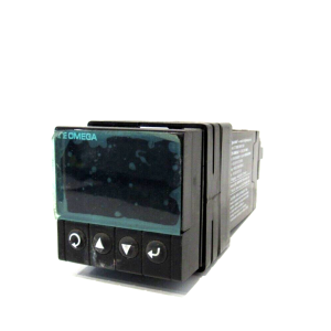 NEW OMEGA ENGINEERING CNI16D33 TEMPERATURE CONTROLLER