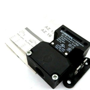 NEW SCHMERSAL AZ15ZVRK-M16-1762 SAFETY SWITCH SEPARATE ACTUATOR AZ15ZVRKM161762
