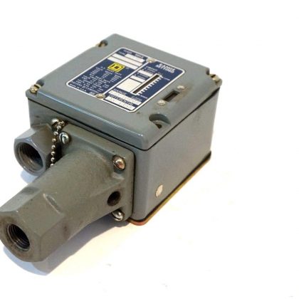 USED SQUARE D 9012-ADW3 PRESSURE SWITCH 9012ADW3