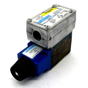 NEW VICKERS DG4V-3-2A-M-W-B-40 CONTROL VALVE 634409 DG4V32AMWB40