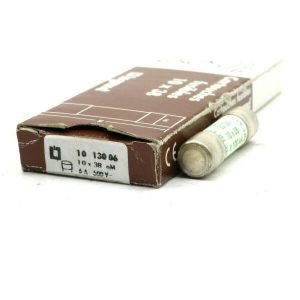 10 NEW LEGRAND 130-06 FUSES 10X 38 6AMP 500V 13006
