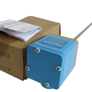 NEW WARRICK CONTROLS 3E1B FITTING 250PSI MAX