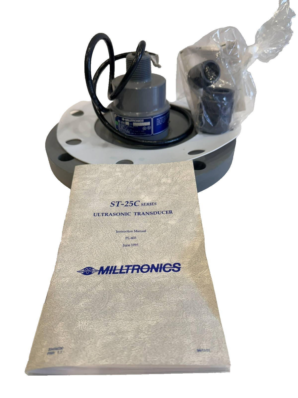 NEW MILLTRONICS ST-25C LEVEL TRANDSDUCER ST25C - Image 4