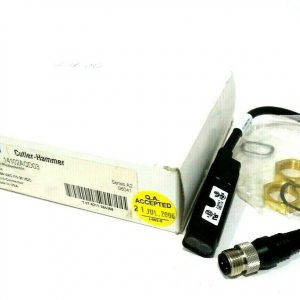 NEW EATON CUTLER HAMMER 14102AQD03 PHOTOELECTRIC SENSOR SER.A2
