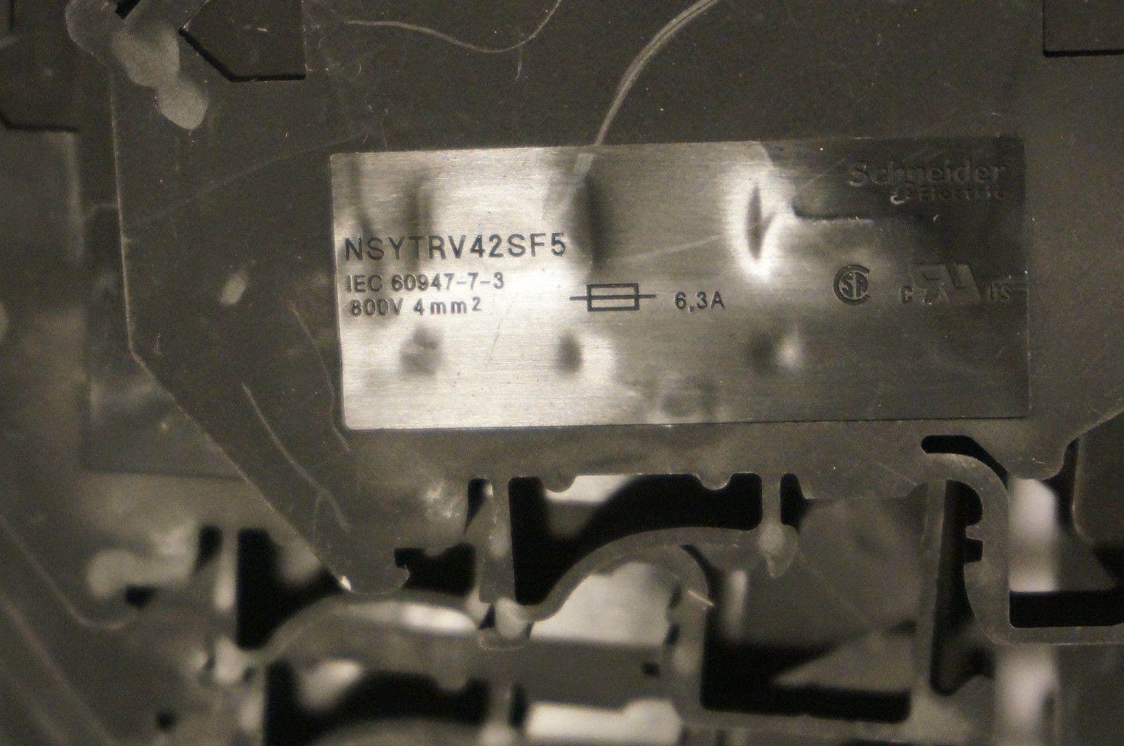 23 NEW SCHNEIDER ELECTRIC NSYTRV42SF5LA SCREW TERMINALS - Image 3