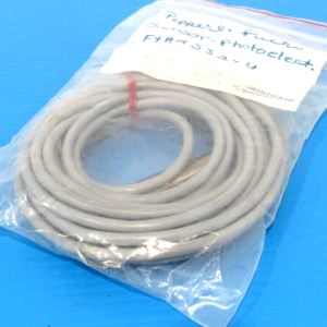 NEW PEPPERL+FUCHS FYAA3J2-4 PROXIMITY SENSOR FYAA3J24