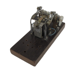 NEW SQUARE D 7004-S0140A CONTACTOR 230V SER.7 SIZE 2 7004S0140A