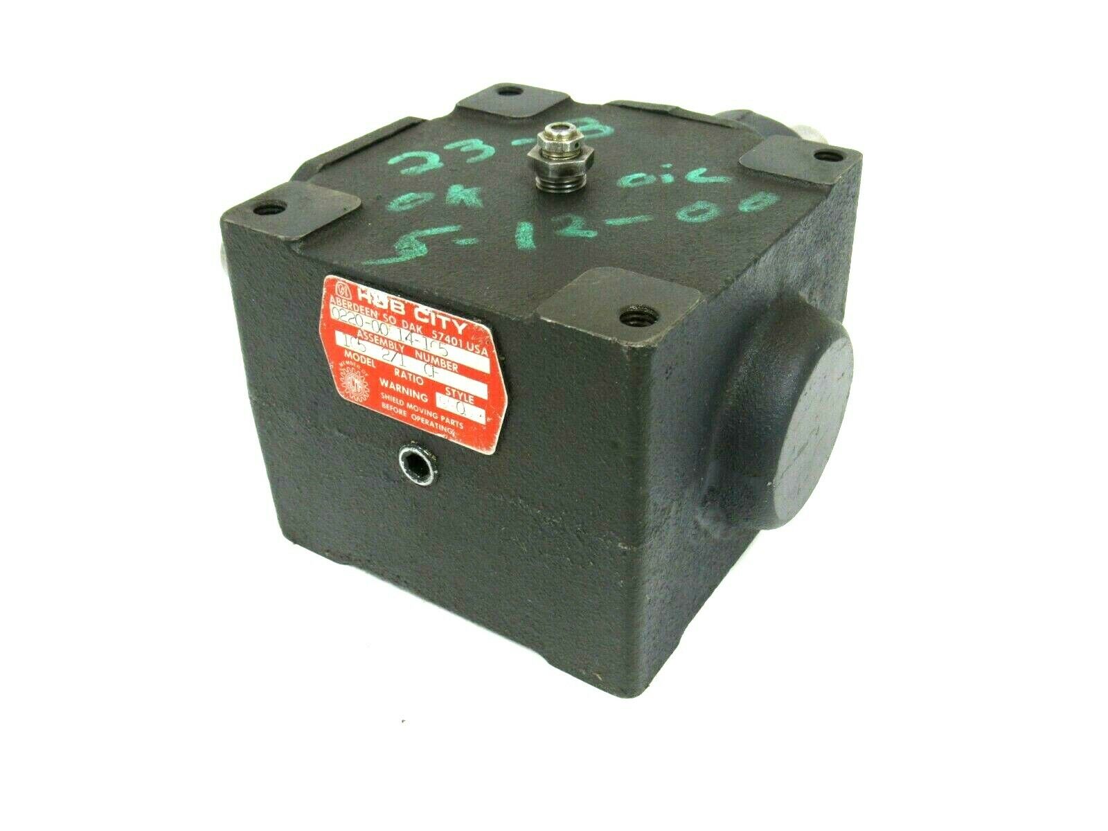 NEW HUB CITY 022000914165 GEAR REDUCER MODEL 165 RATIO 2/1