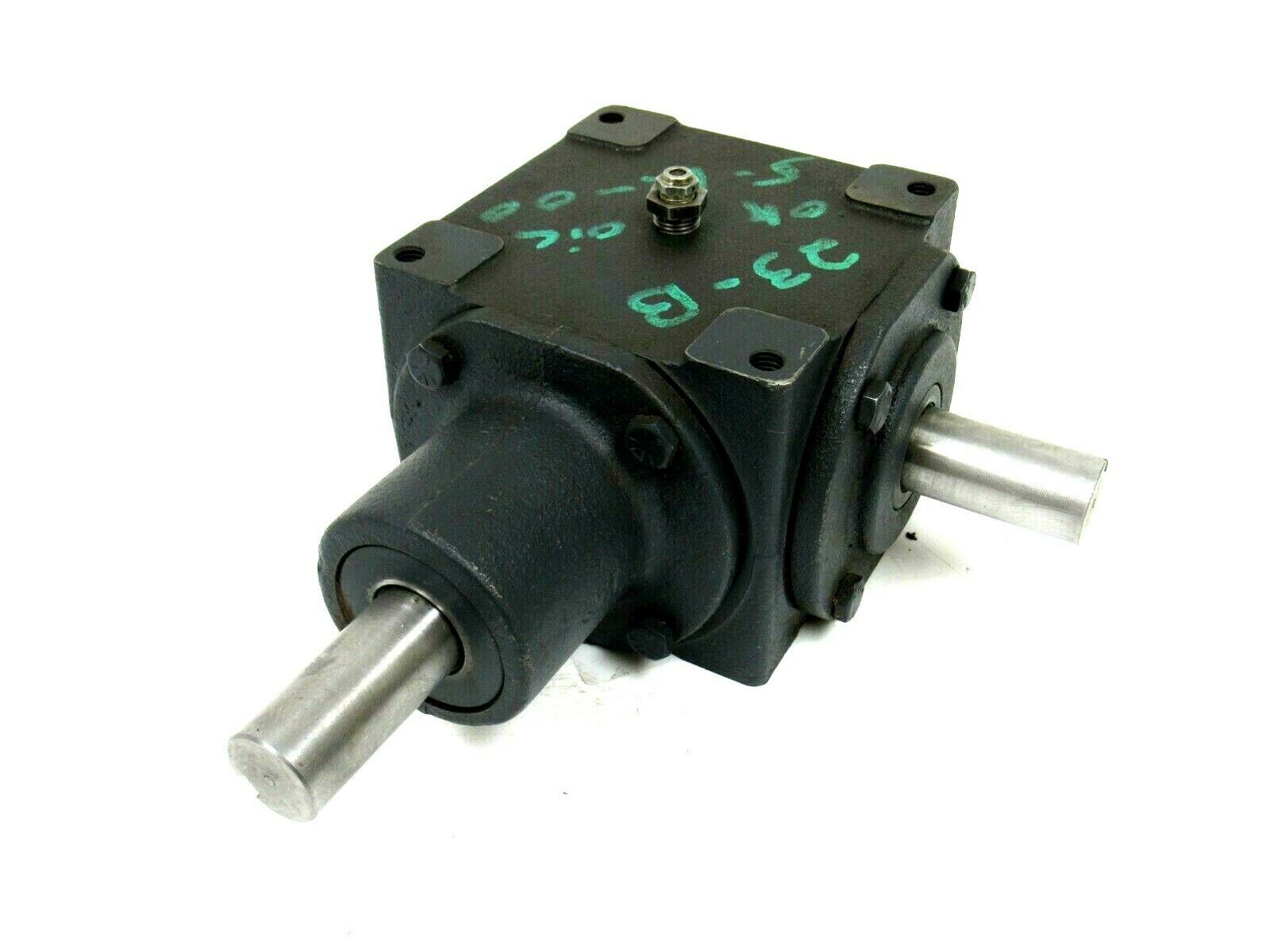 NEW HUB CITY 022000914165 GEAR REDUCER MODEL 165 RATIO 2/1