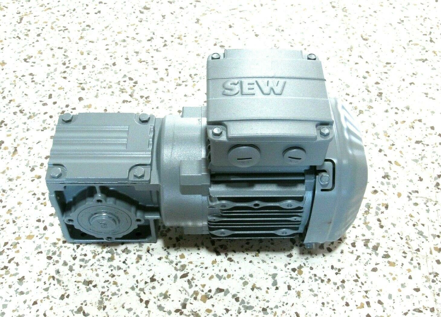NEW SEW EURODRIVE WA20-DRS71S4 GEAR MOTOR .5HP WA20DRS71S4 - Image 3