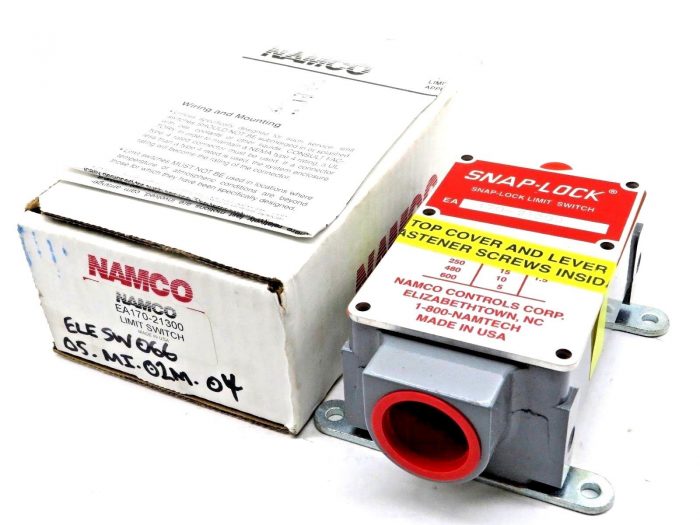 NEW NAMCO EA170-21300 SNAP-LOCK LIMIT SWITCH EA17021300