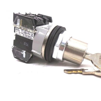 NEW ALLEN BRADLEY 800TC-XA 3 POSITION SWITCH SERIES D 800TCXA