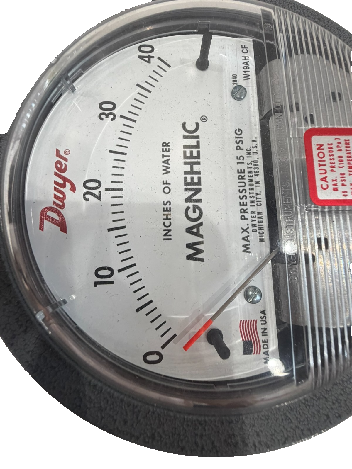 NEW DWYER W19AH CF PRESSURE GAUGE 0-40 MAX 15PSG - Image 3