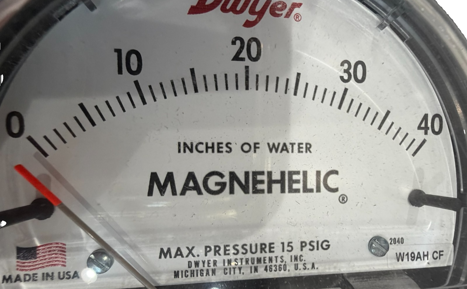 NEW DWYER W19AH CF PRESSURE GAUGE 0-40 MAX 15PSG - Image 4