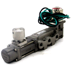 NEW VERSA VALVES VAG-4302-316-3358E-XX-A120 DIRECTIONAL CONTROL VALVE