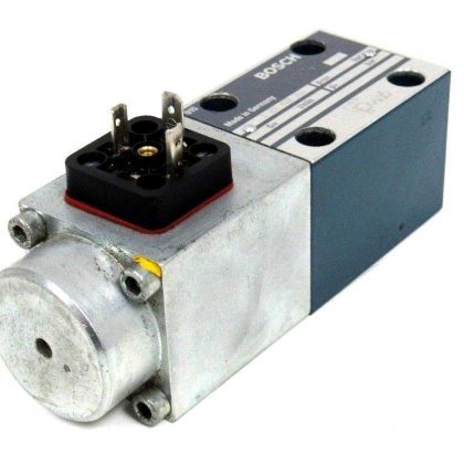 USED BOSCH 0-811-402-019 SOLENOID VALVE 0811402019