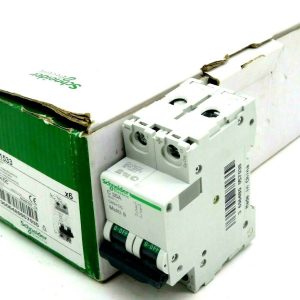 NEW BOX OF 6 SCHNEIDER ELECTRIC MGN61533 CIRCUIT BREAKER C60H-DC 25A