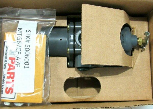 NEW FISHER CONTROLS FS-67CFR-600 PRESSURE REGULATOR FS67CFR600 - Image 3