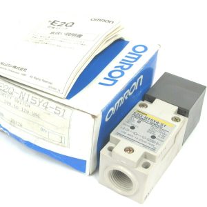 NEW OMRON E2Q-N15Y4-51 PROXIMITY SWTICH E2QN15Y451