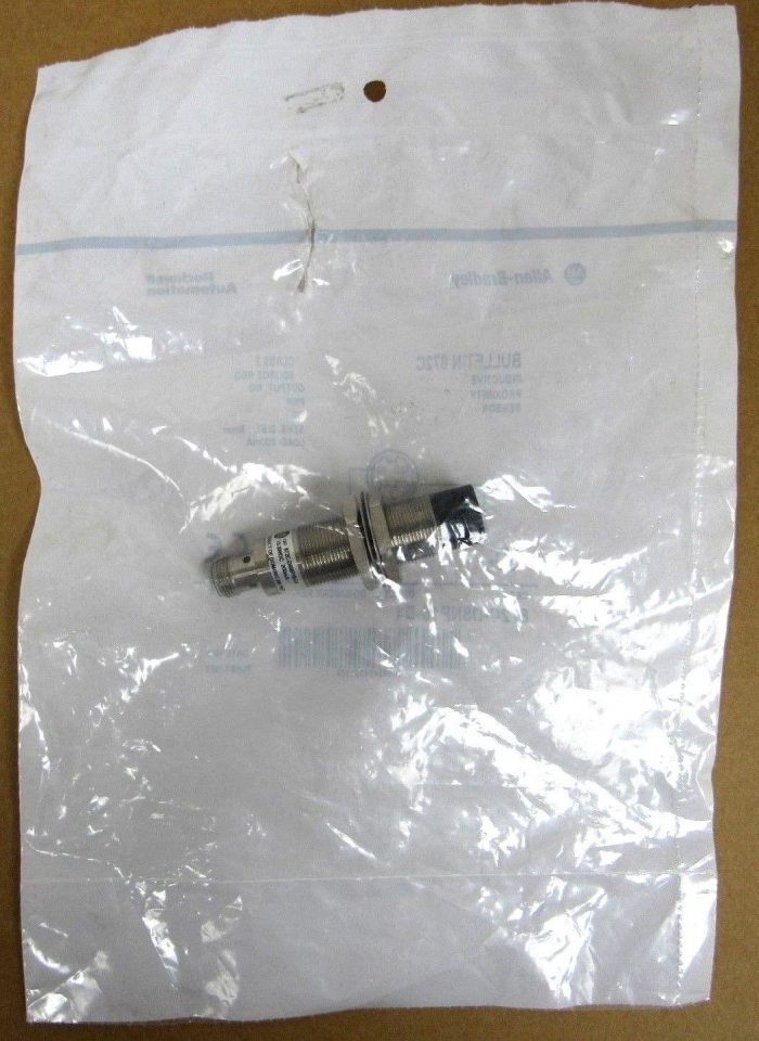 NEW ALLEN BRADLEY 872C-D8NP18-D4 PROXIMITY SENSOR 872CD8NP18D4 SER D - Image 3