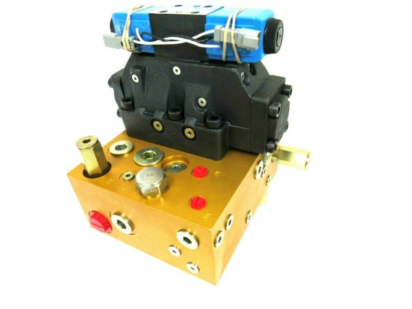 NEW VICKERS MCD-6237 VALVE ASSEMBLY DG5S-8-8C-E-T-VM-KUP6-D7-G5-30 MCD6237