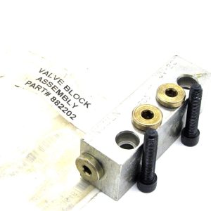 NEW LINCOLN INDUSTRIES 882202 VALVE BLOCK ASSEMBLY UV-20T