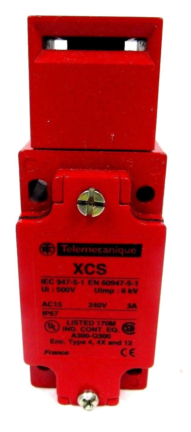 NEW TELEMECANIQUE XCS-A703 SAFETY INTERLOCK SWITCH XCSA703 071888 - Image 3