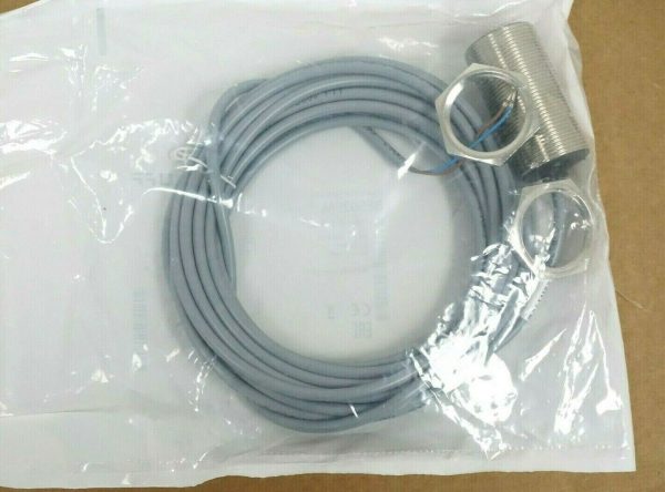 NEW SEALED BALLUFF BES 516-215-E4-E-05 BES029M INDUCTIVE SENSOR 516215E4E05 - Image 4