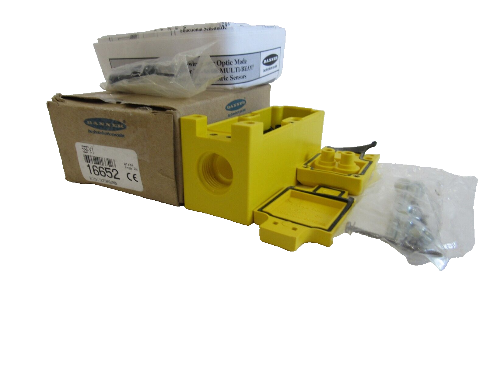 NEW BANNER ENGINEERING SBFX1 SCANNER BLOCK 16652